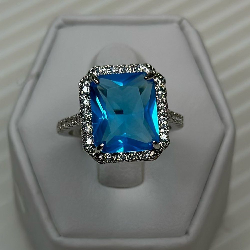 AQUAMARINE WEDDING RING